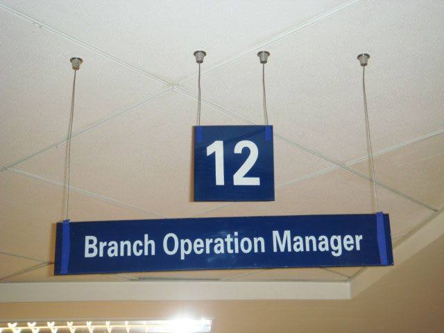 directional-sign-9